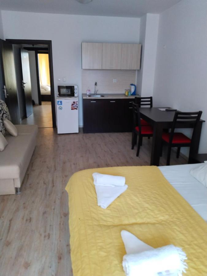 Appartamento Apartament Janet Pomorie Esterno foto