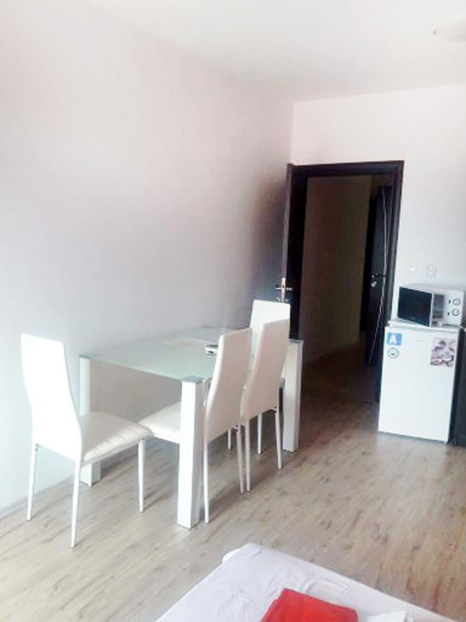 Appartamento Apartament Janet Pomorie Esterno foto