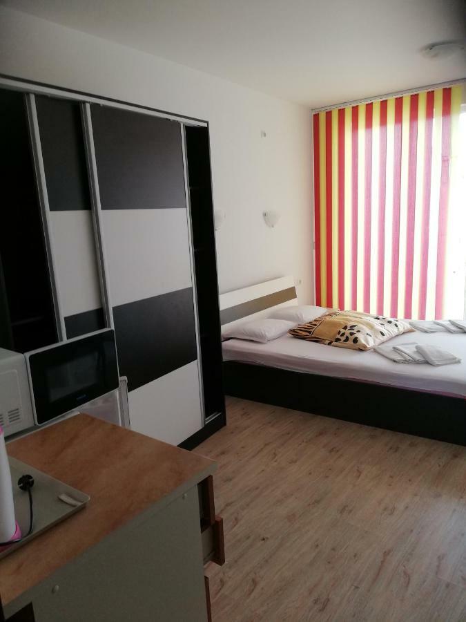 Appartamento Apartament Janet Pomorie Esterno foto
